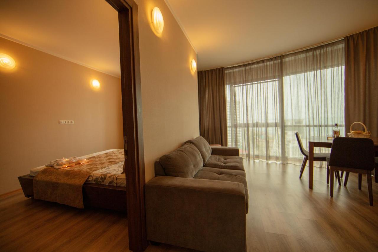 Tower Apartments บาทูมิ ภายนอก รูปภาพ