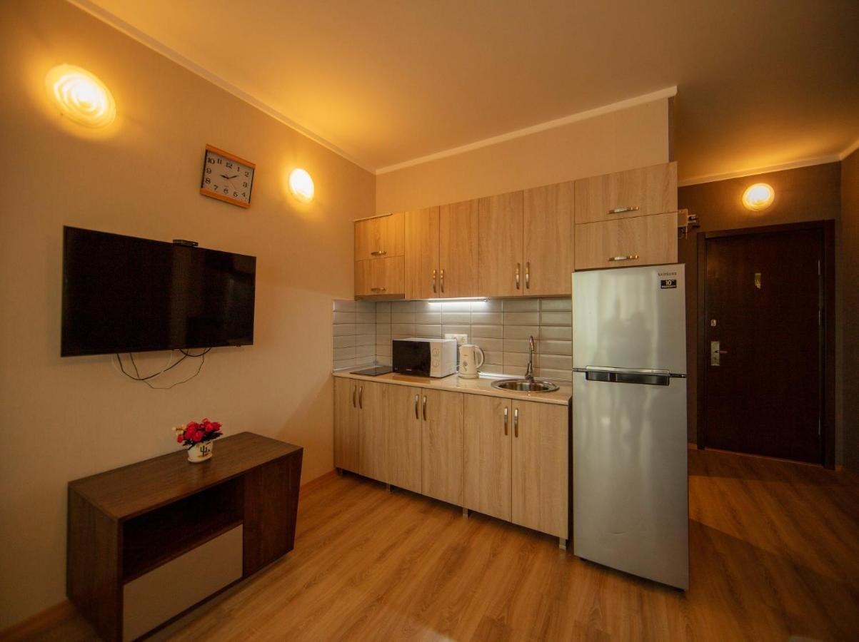 Tower Apartments บาทูมิ ภายนอก รูปภาพ