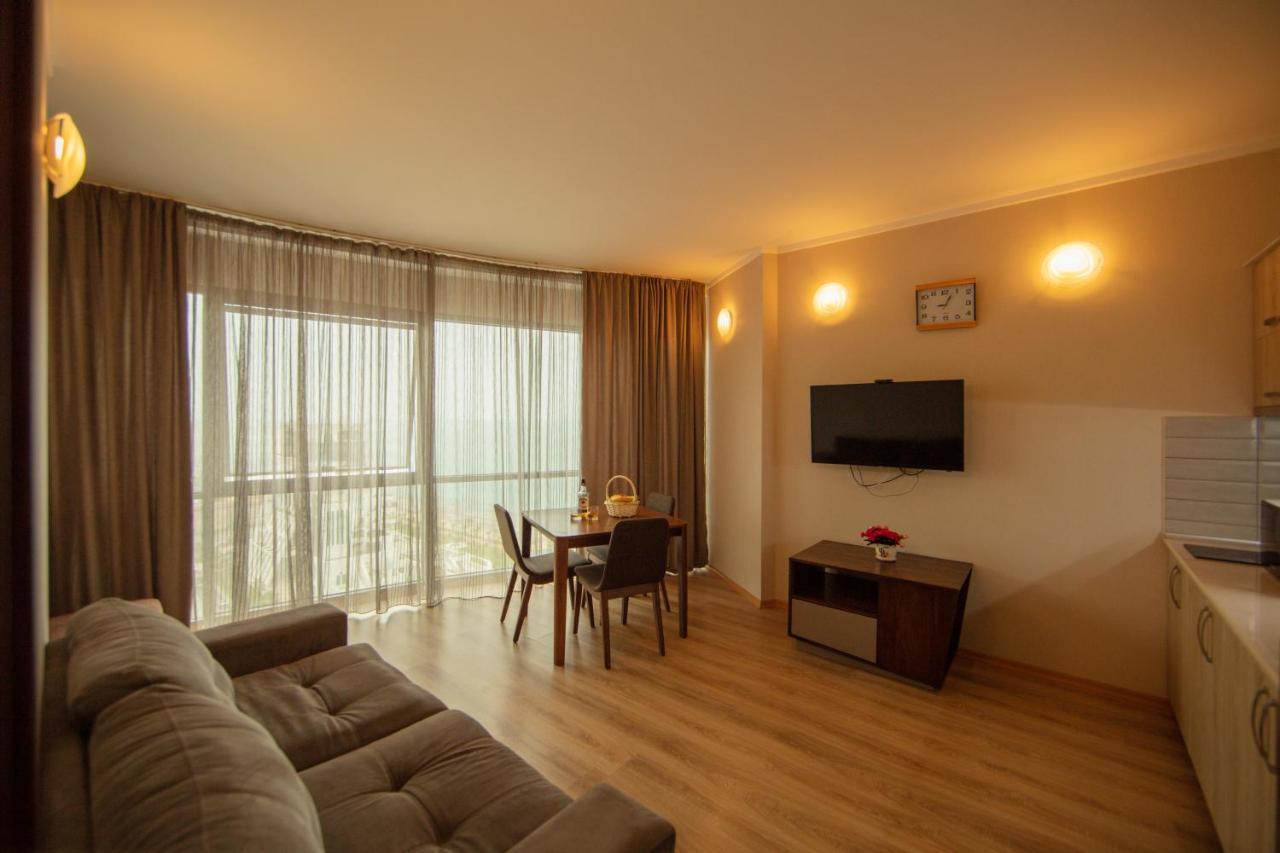 Tower Apartments บาทูมิ ภายนอก รูปภาพ