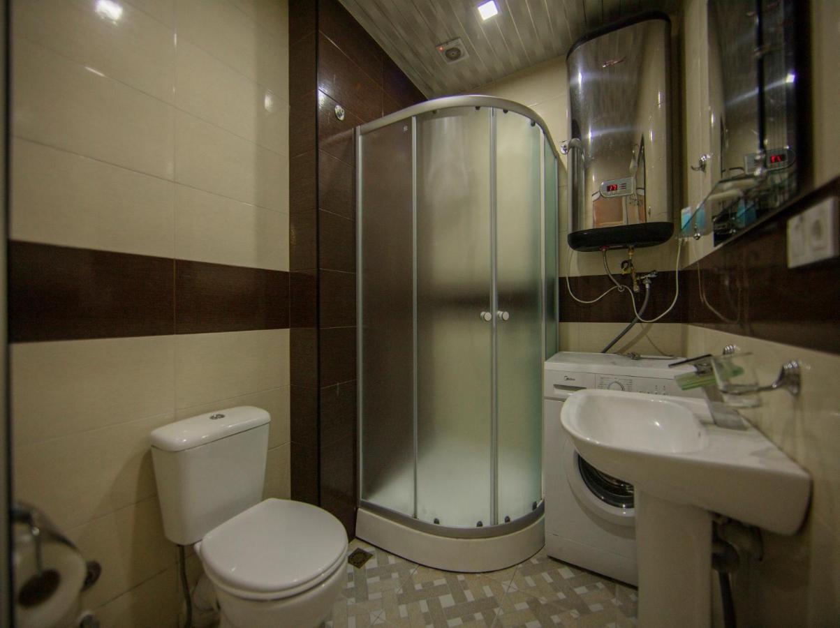 Tower Apartments บาทูมิ ภายนอก รูปภาพ
