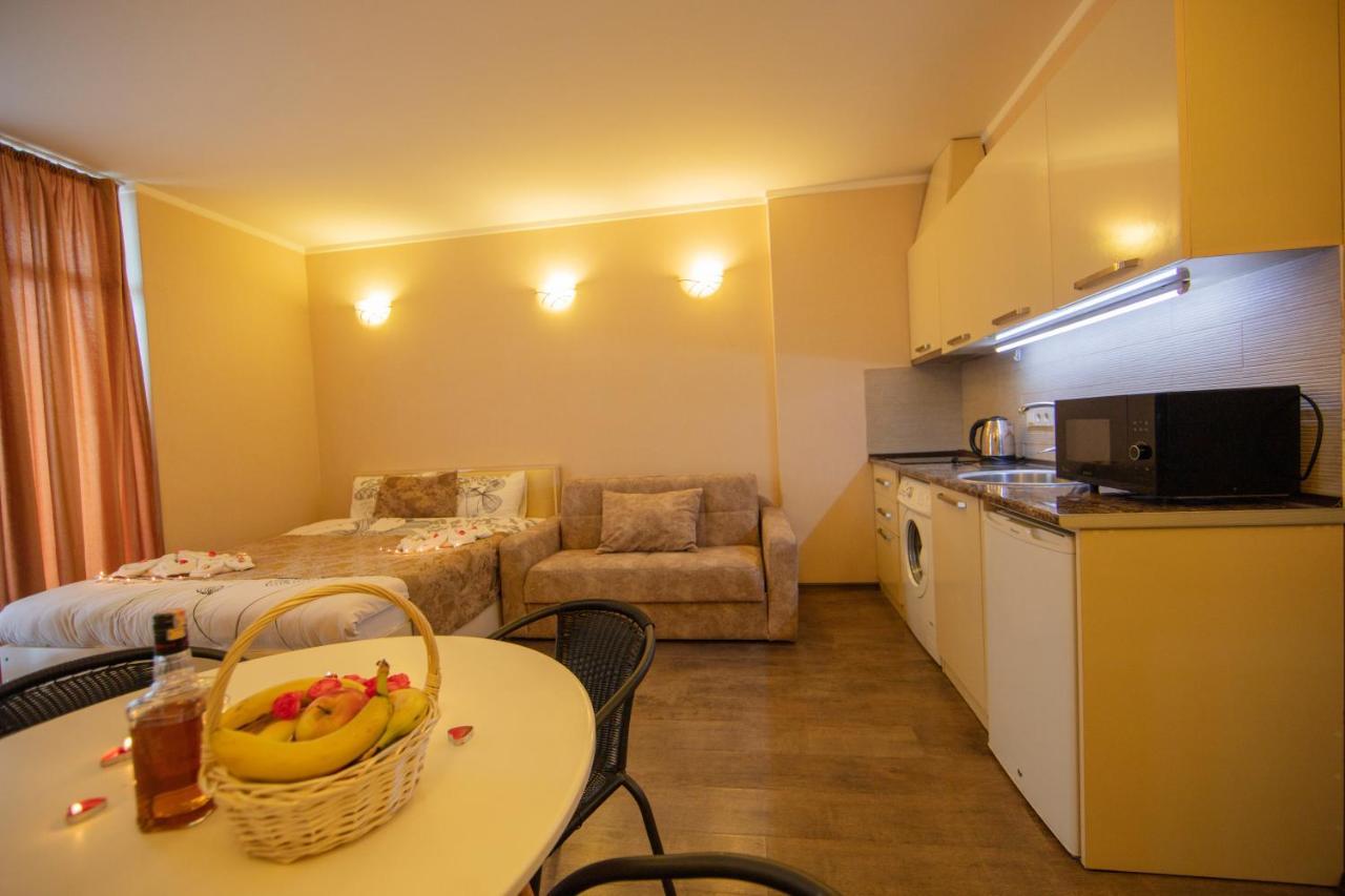 Tower Apartments บาทูมิ ภายนอก รูปภาพ